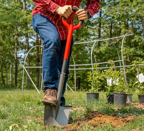 Radius Root Slayer Round Point Shovel