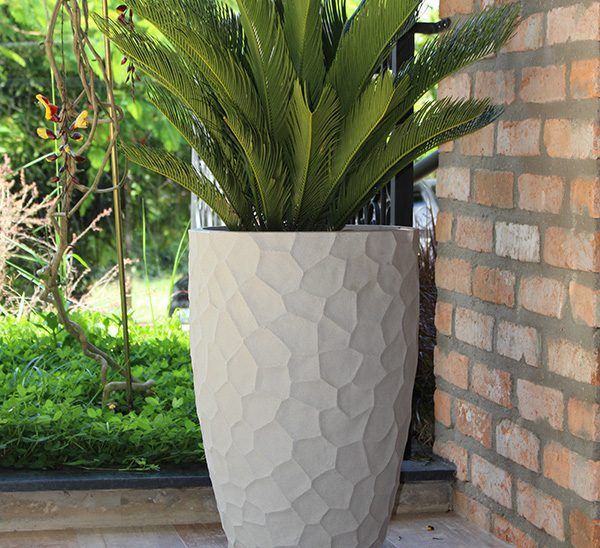 Prisma Sand Planter Photo 1