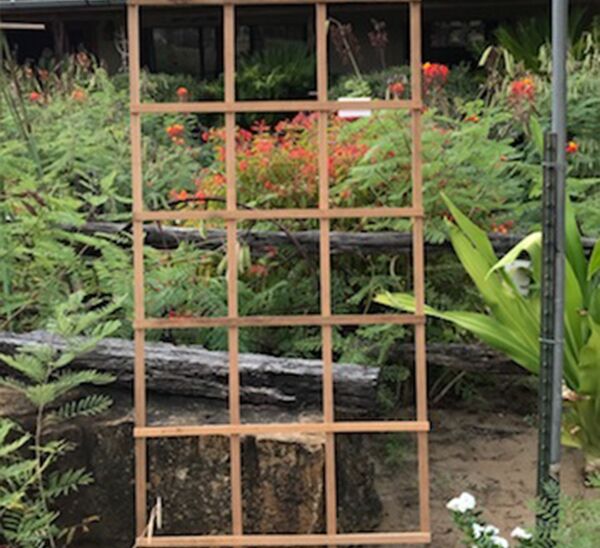 Cedar Trellis Double Leg Square